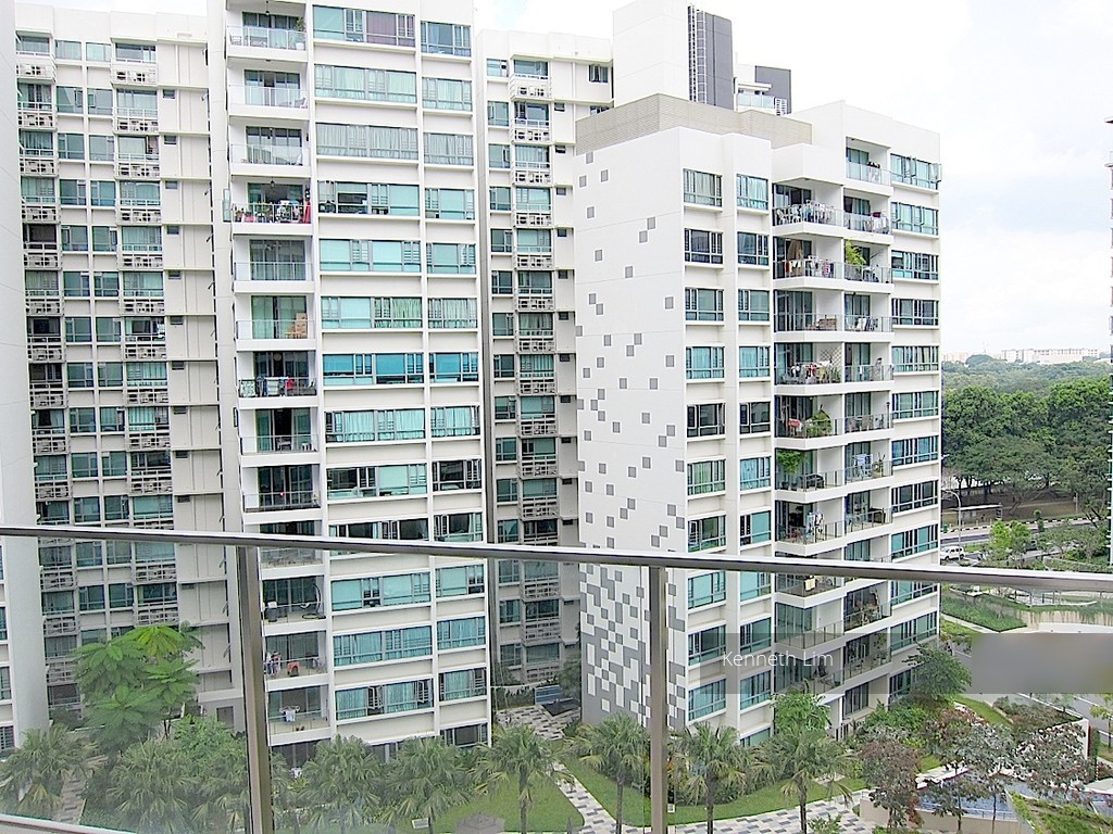 Waterfront Waves (D16), Condominium #107111332
